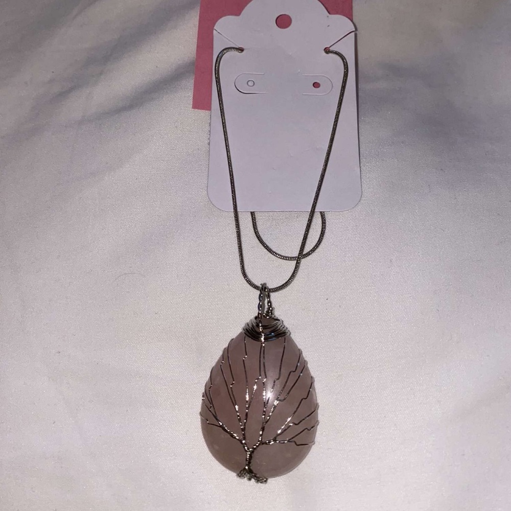 Pink wired crystal necklace